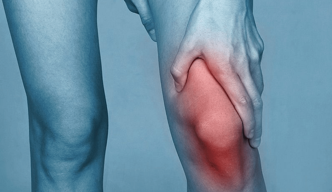 artroz nedeniyle diz ekleminde ağrı